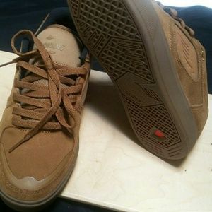 Emerica reynolds g6 brown gum size 9